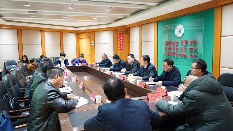 家庭教育指导师证与心理咨询师：两者的区别与职业定位
